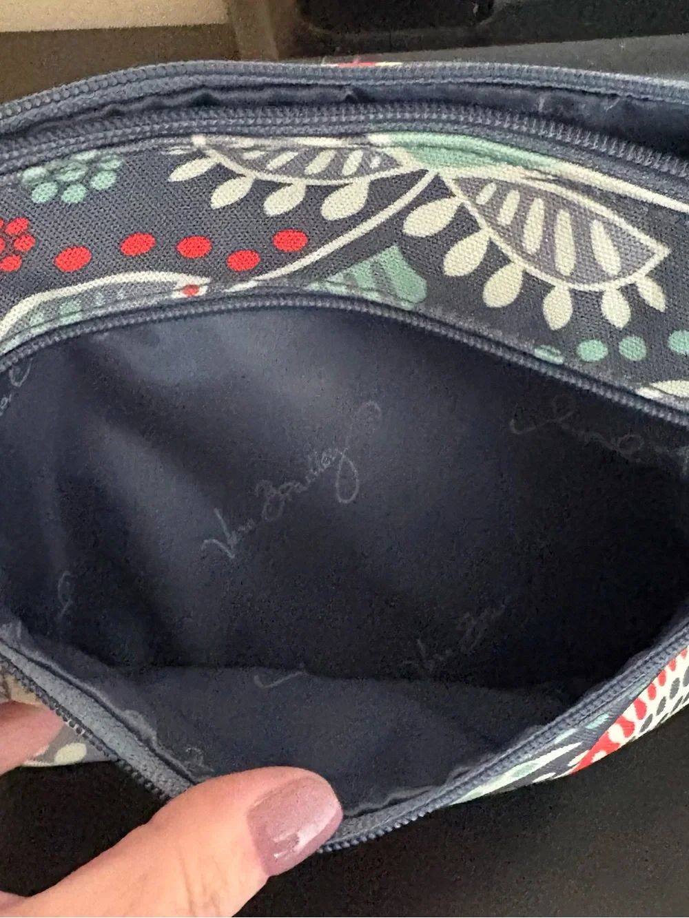 Vera Bradley Nomadic floral pattern, travel, cosmetic bag